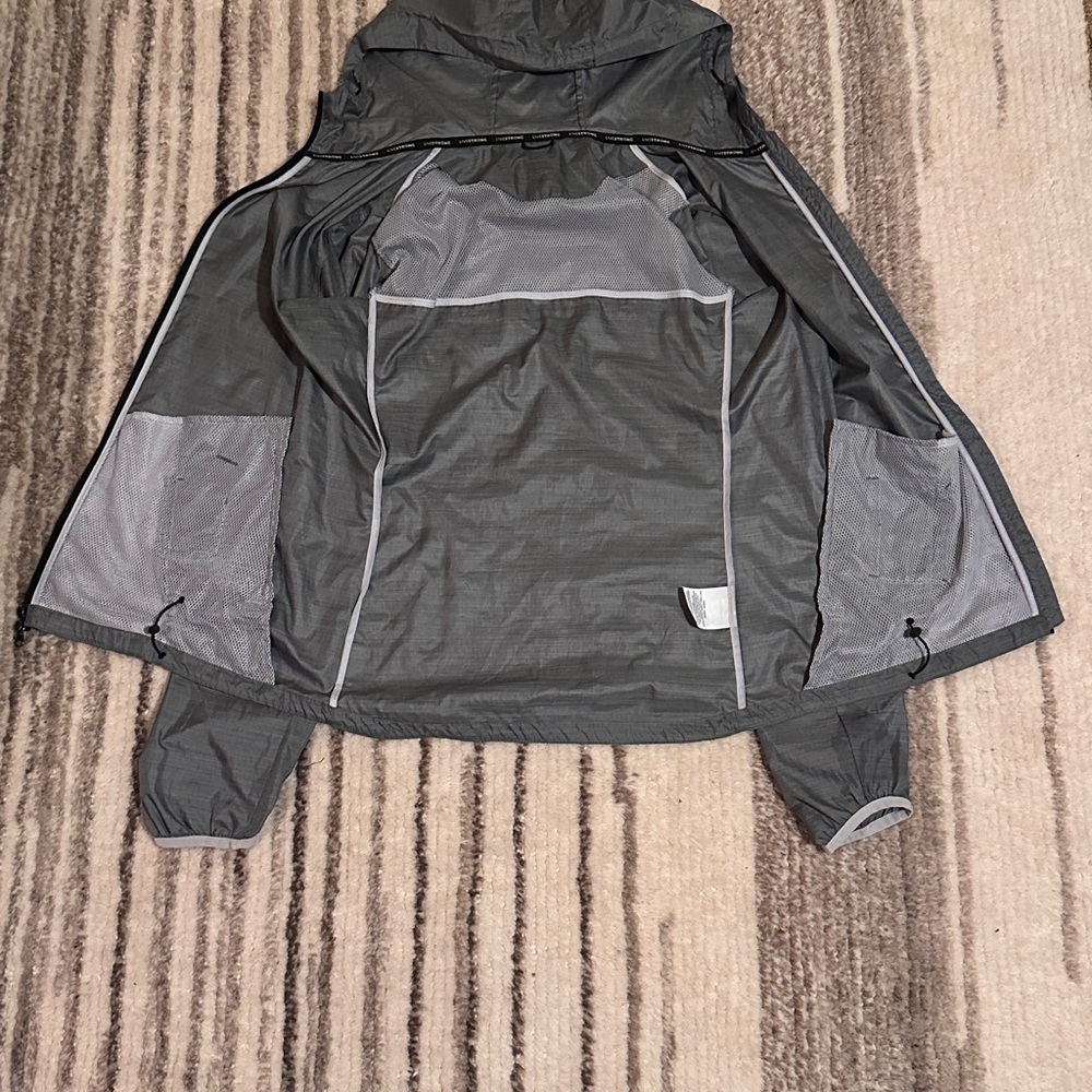 Gray Nike Lightweight Running Women's Jacket - Picture 4 of 4